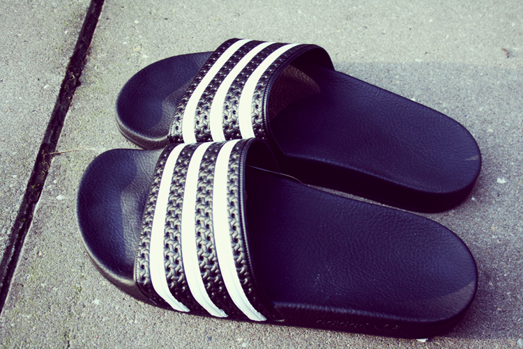 Adidas Adillettes slides comeback