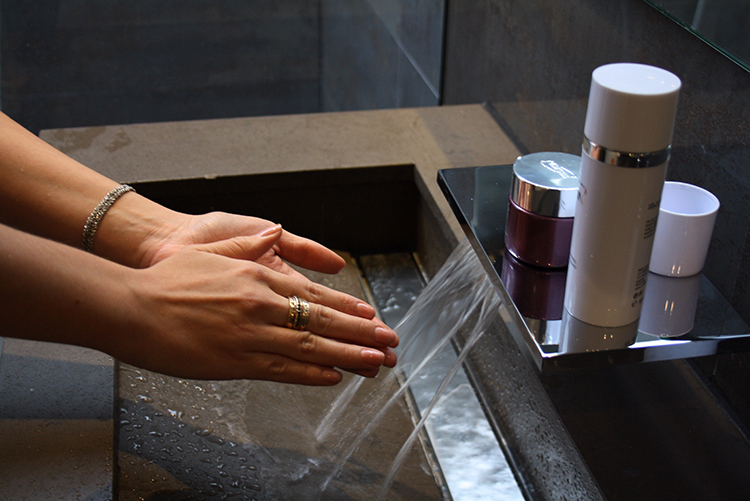 111 Skin cream face wash tonic anti blemish