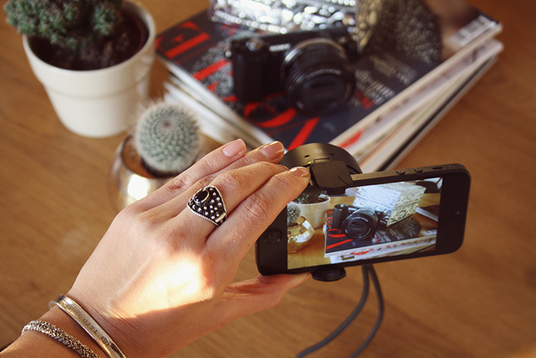 Sony a500 and sony DSCQX10 camera