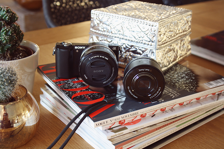 Sony a500 and sony DSCQX10 camera