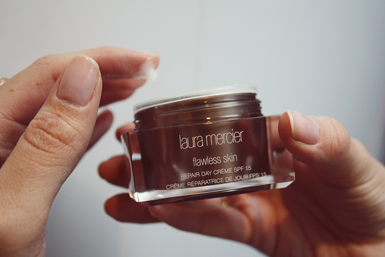 Laura Mercier Flawless Face