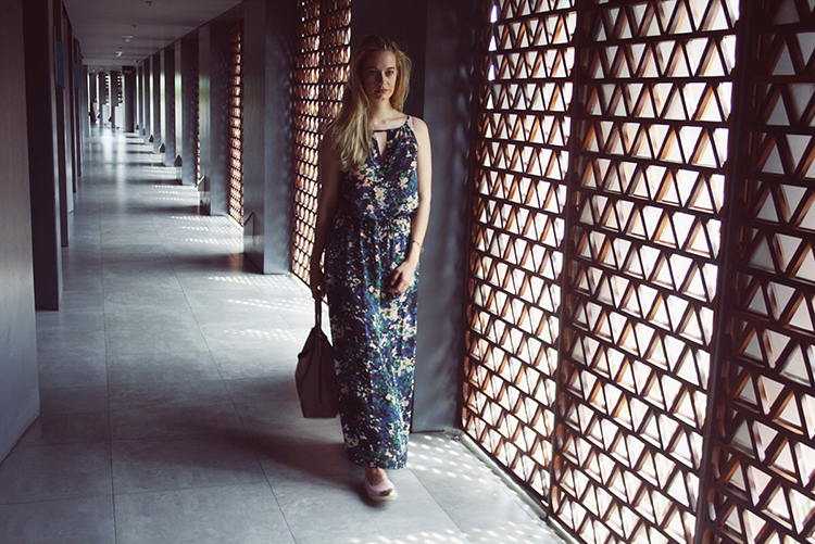 Ize Hotel seminyak fashion blogger bali