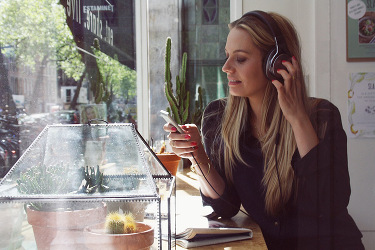 Sony mdr1 headphones review fashion blogger