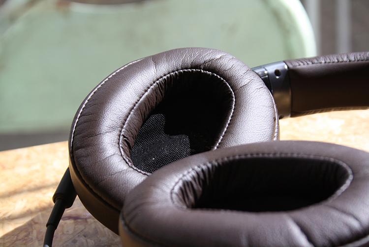 Sony mdr1 headphones review fashion blogger