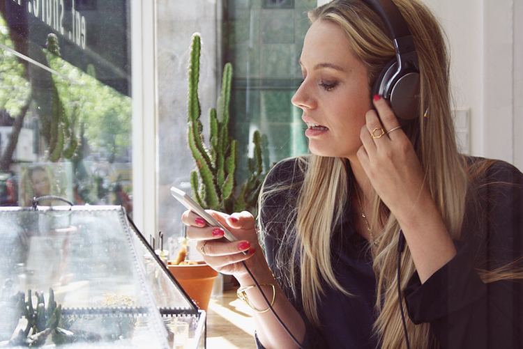 Sony mdr1 headphones review fashion blogger