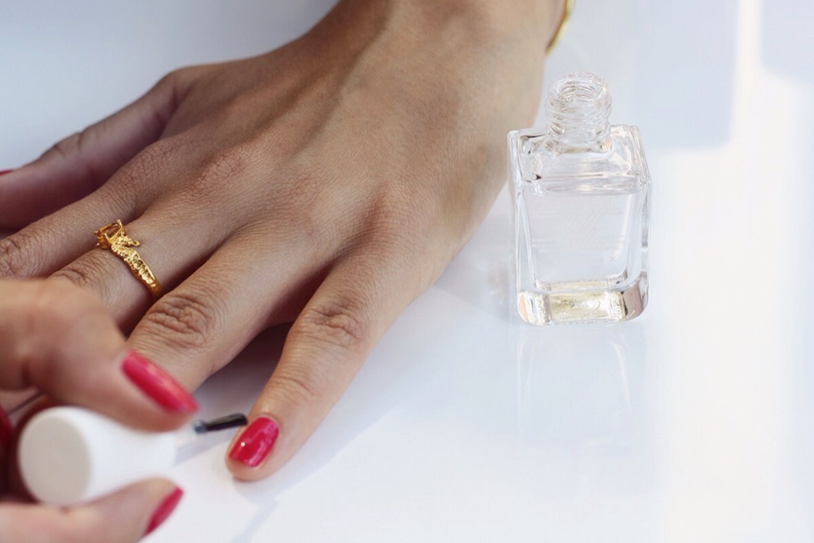 Fashion blogger review Formula X nailpolish shellac