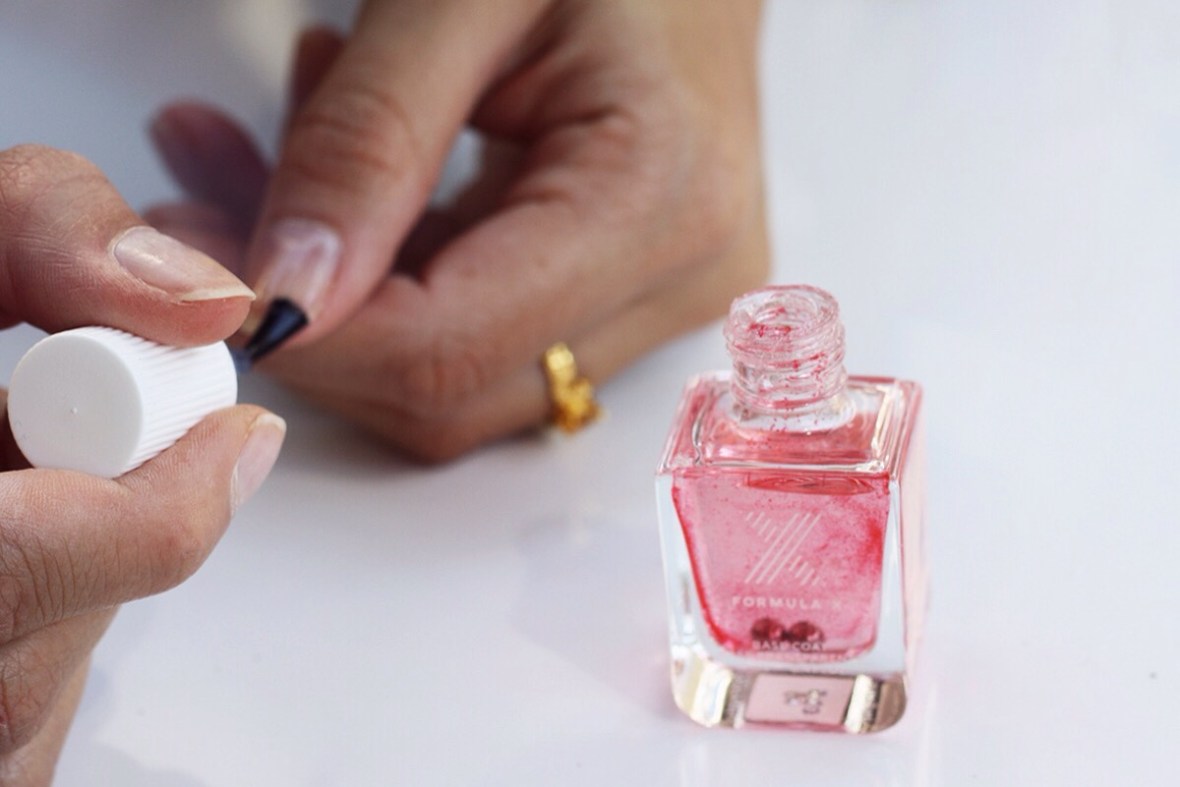 Fashion blogger review Formula X nailpolish shellac