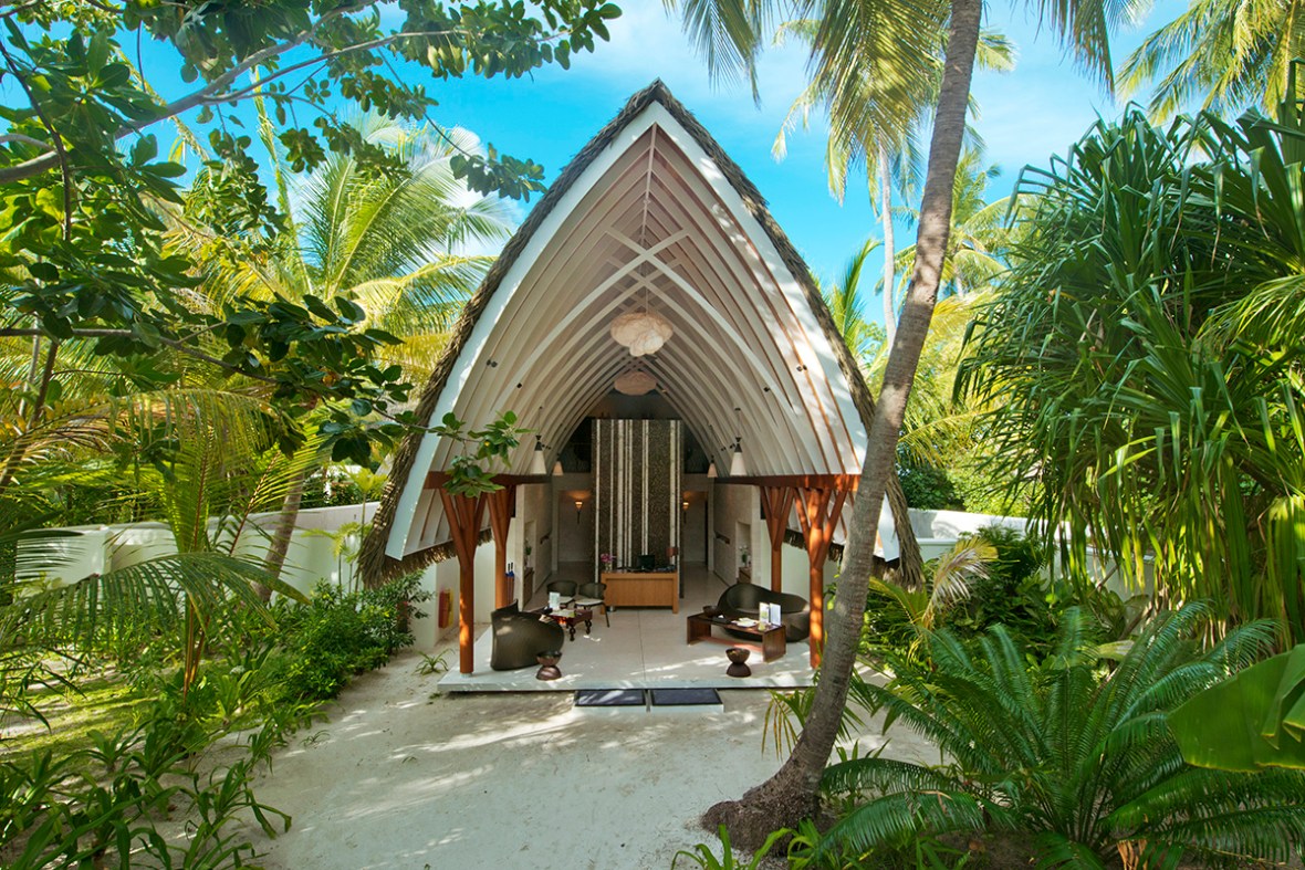 Kandolhu Island Spa review Maldives Blogger