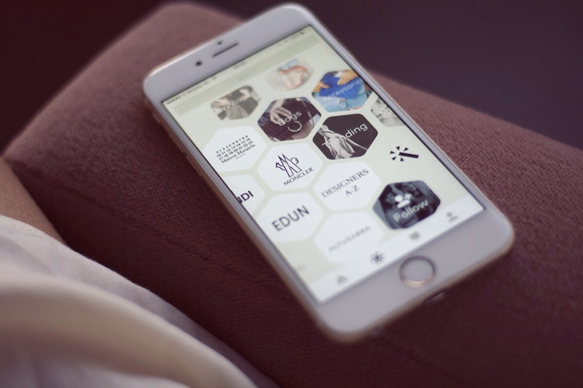 KNOMI app Online store Fashion blogger