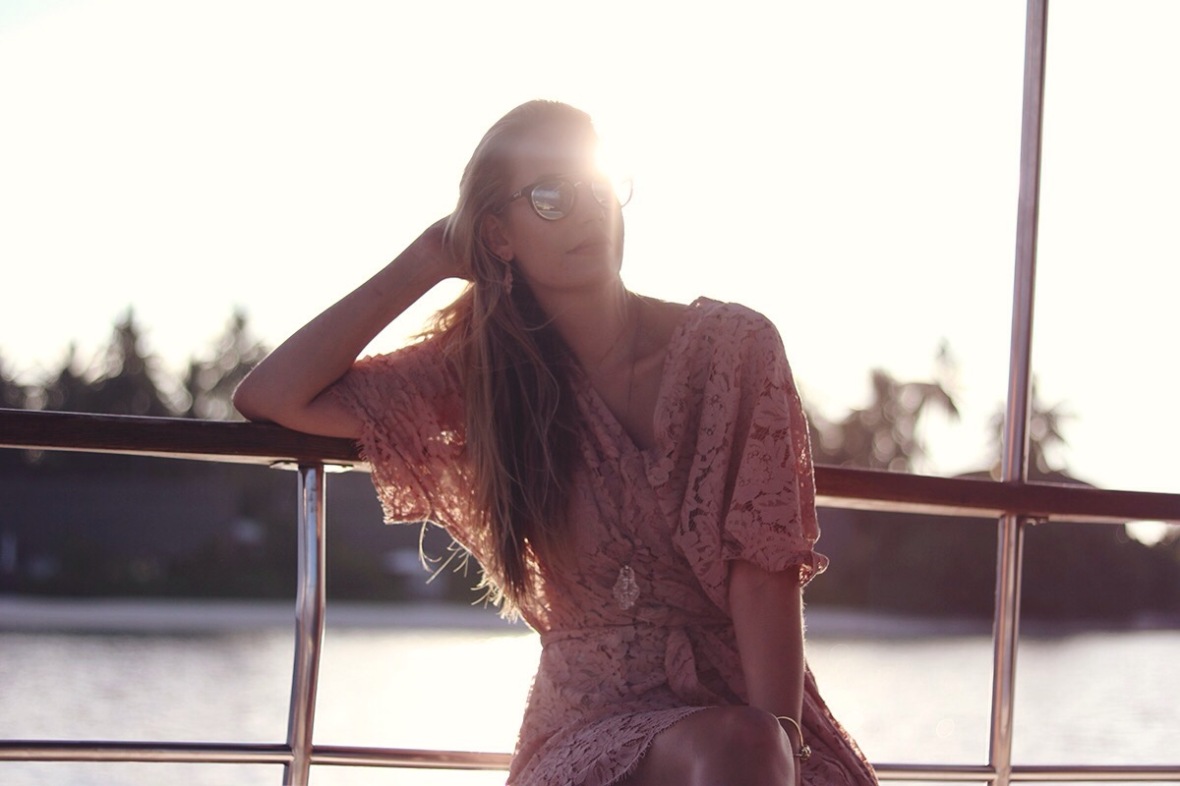 Fashion blogger Maldives Kandolhu Island