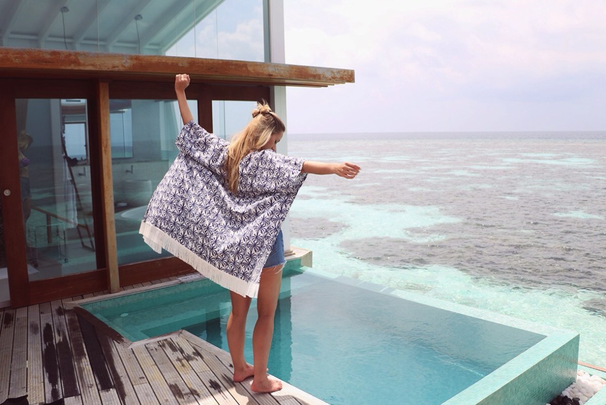 Fashion blogger Maldives Kandolhu Island review