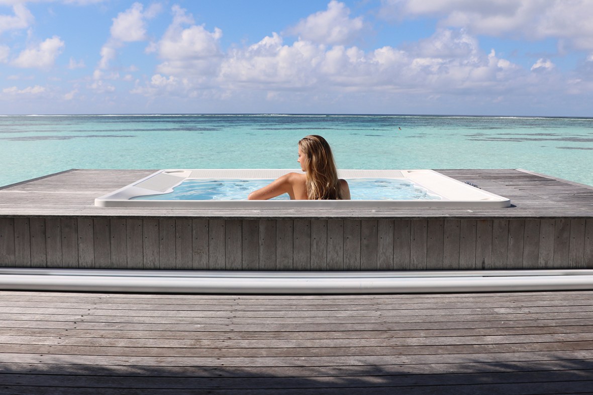 Spa review Fashion blogger Conrad Rangali Maldives