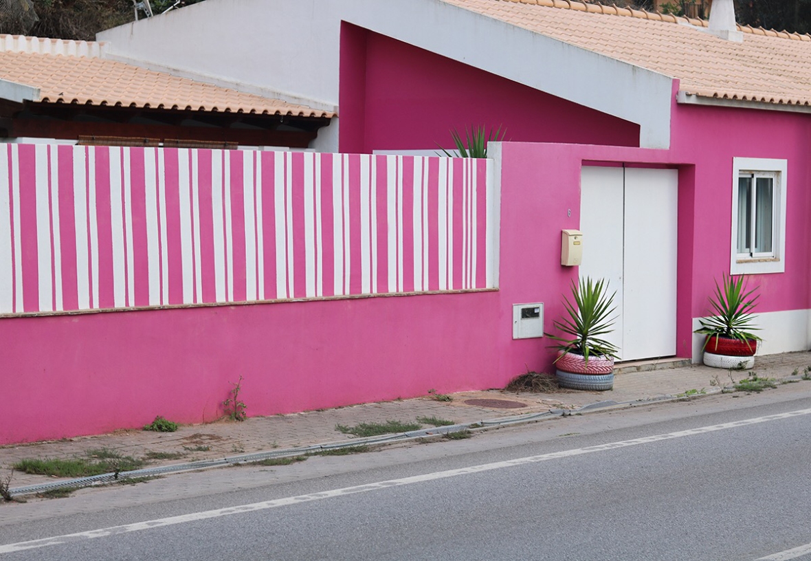 Pink House Algarve Monchique BloggerA