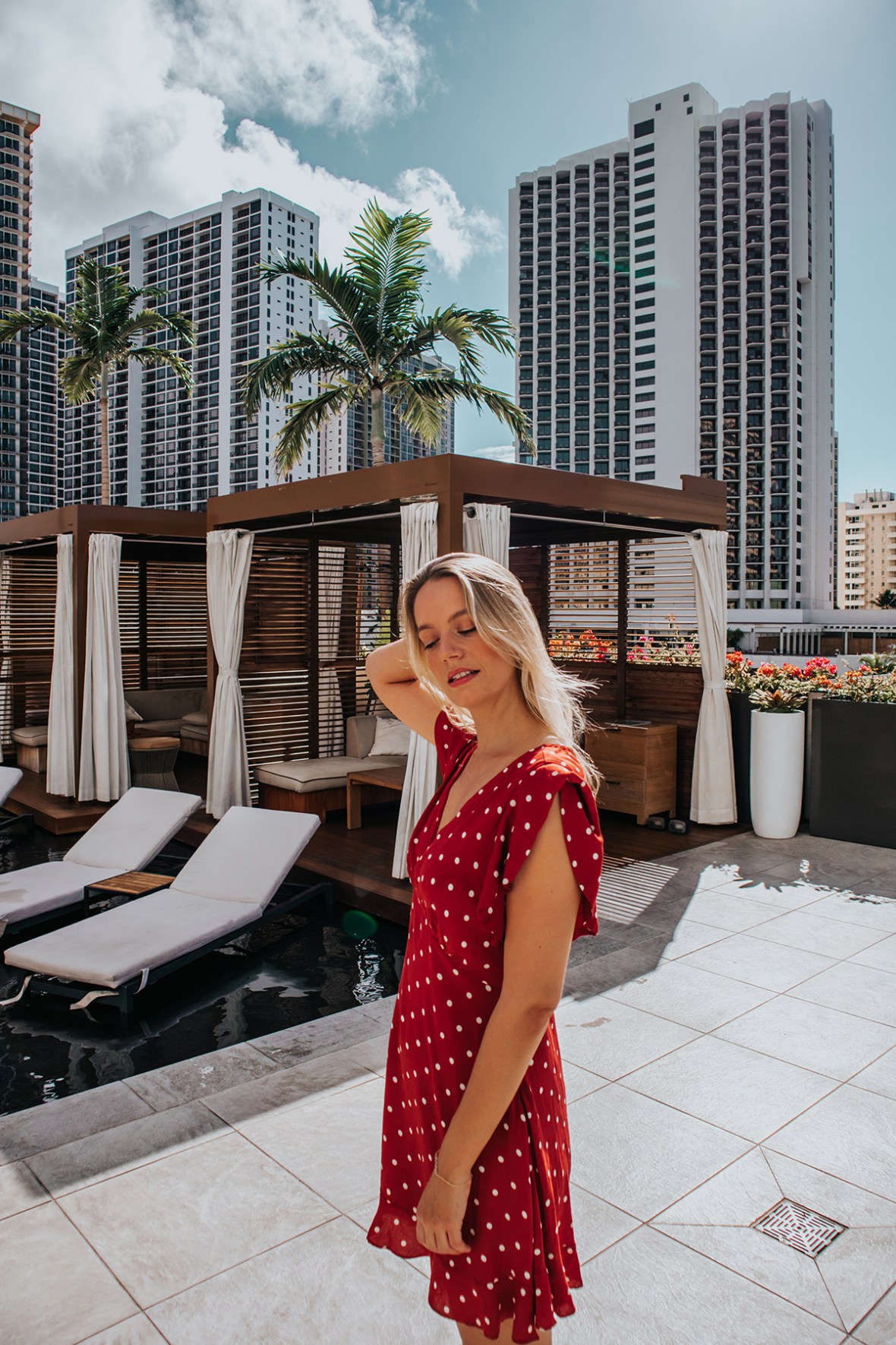 Review the new Alohilani resort in Waikiki