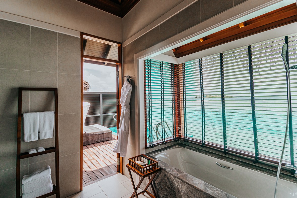 Review Sheraton Maldives speedboat transfer